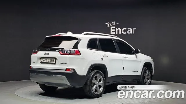 Jeep Cherokee 2020 — фото 2