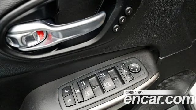 Jeep Cherokee 2020 — фото 13