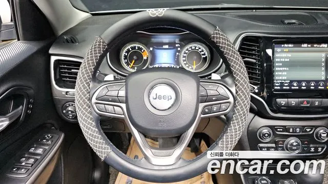 Jeep Cherokee 2020 — фото 15