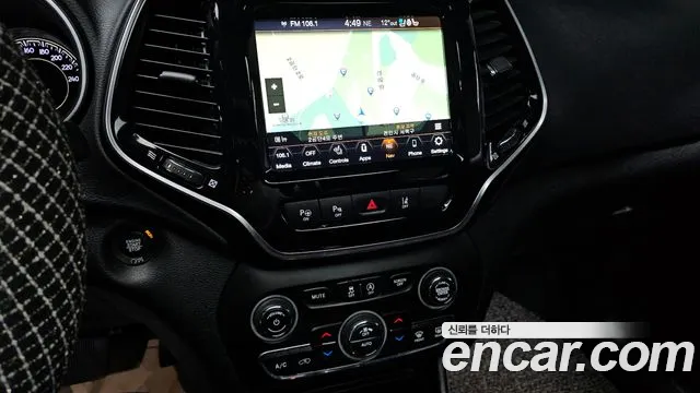 Jeep Cherokee 2020 — фото 16