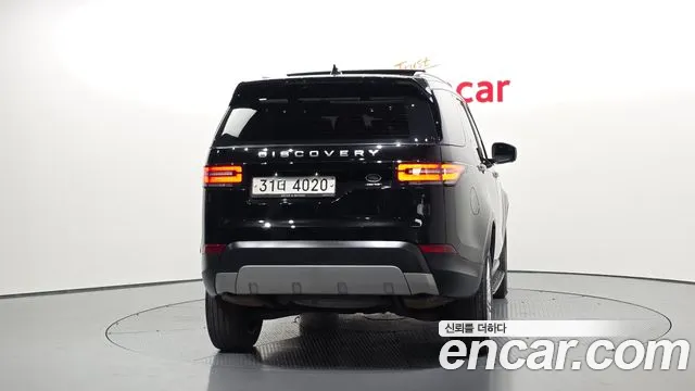 Land Rover Discovery 2017 — фото 4