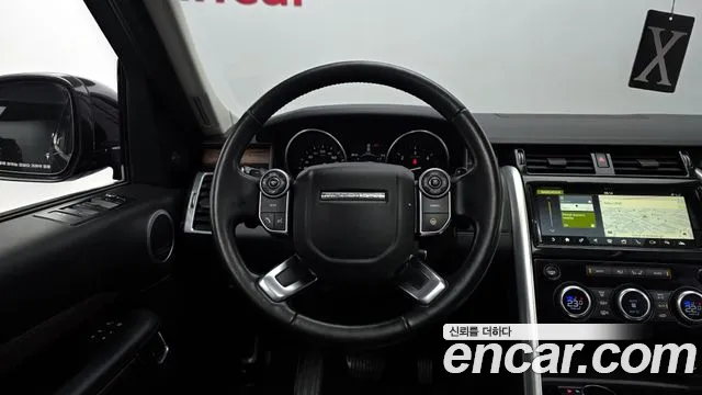 Land Rover Discovery 2017 — фото 13