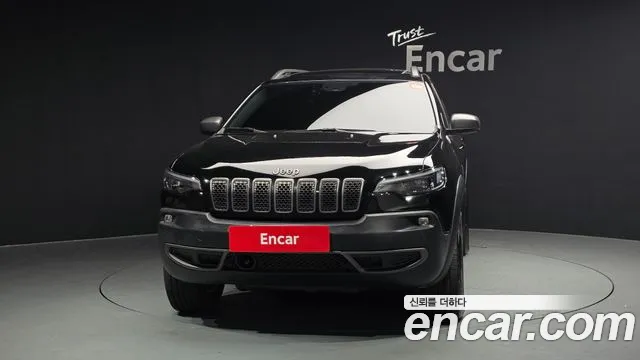 Jeep Cherokee 2020 — фото 3