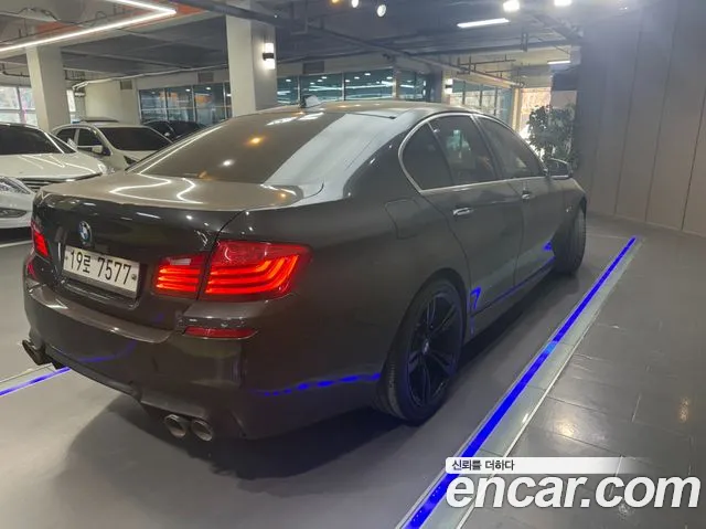BMW 5-Series 2015 — фото 10