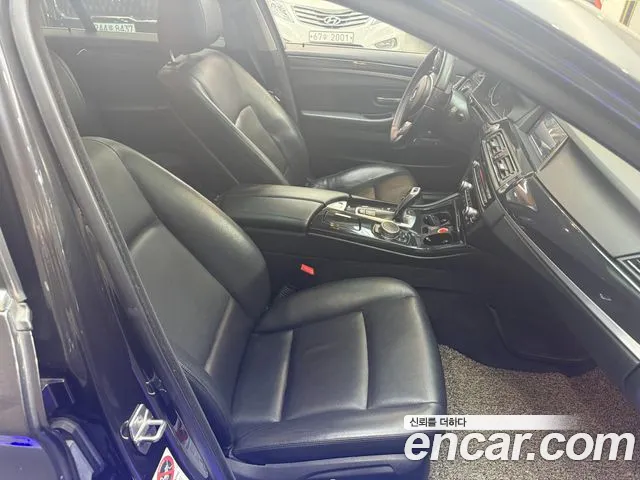BMW 5-Series 2015 — фото 12