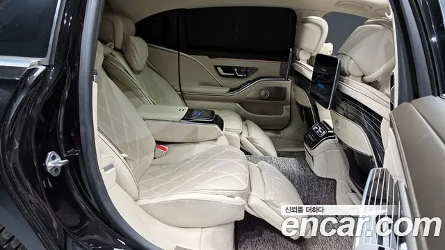 Mercedes-Benz S-Class 2022 — фото 12
