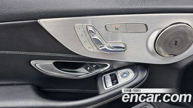 Mercedes-Benz C-Class 2017 — фото 19