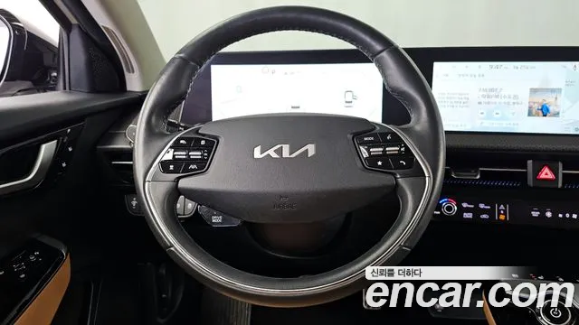 Kia EV6 2022 — фото 13