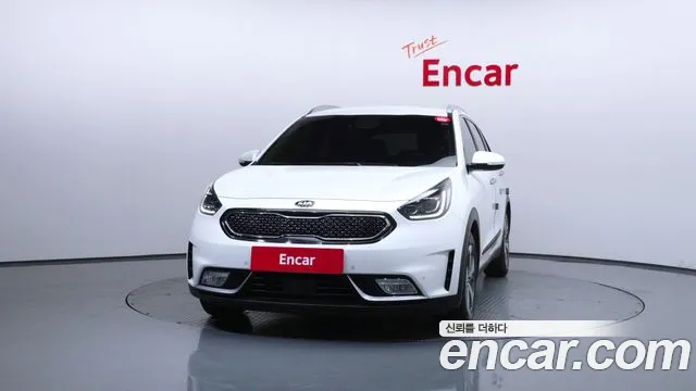 Kia Niro 2018 — фото 3