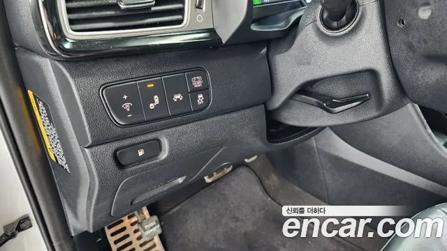 Kia Niro 2018 — фото 14