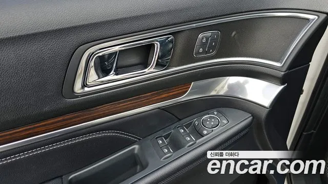Ford Explorer 2018 — фото 12