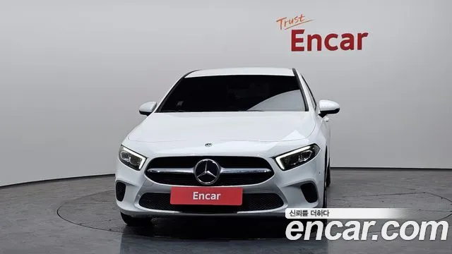 Mercedes-Benz A-Class 2019 — фото 3