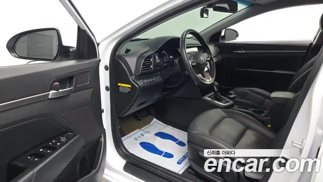 Hyundai AVANTE 2020 — фото 10