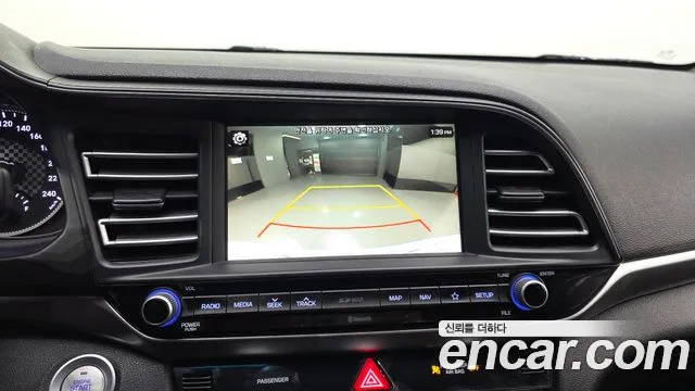 Hyundai AVANTE 2020 — фото 19