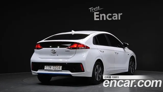 Hyundai Ioniq 2016 — фото 2