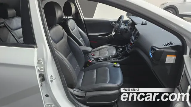 Hyundai Ioniq 2016 — фото 10