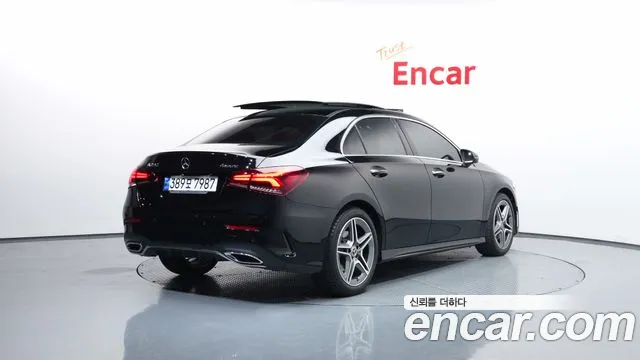 Mercedes-Benz A-Class 2023 — фото 2