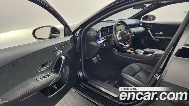 Mercedes-Benz A-Class 2023 — фото 10