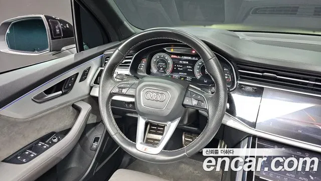 Audi Q7 2022 — фото 13