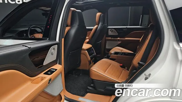Lincoln Aviator 2021 — фото 12