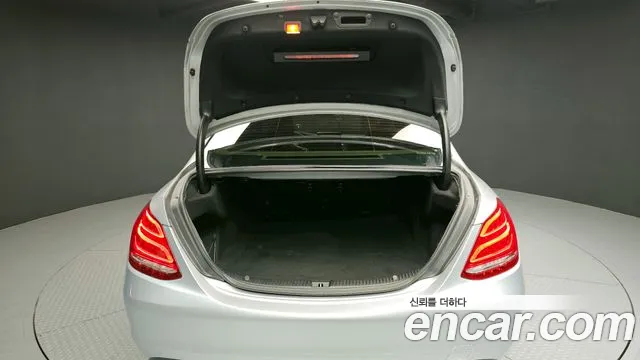 Mercedes-Benz C-Class 2015 — фото 20