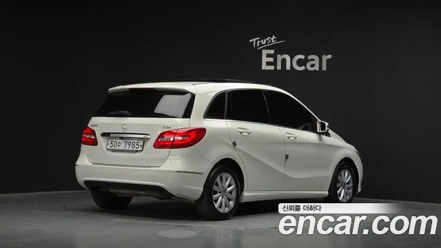 Mercedes-Benz B-Class 2015 — фото 2