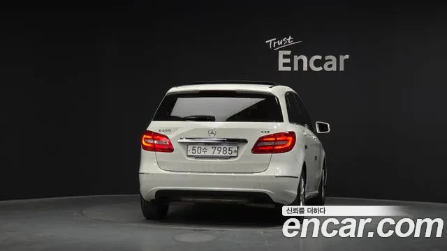 Mercedes-Benz B-Class 2015 — фото 4