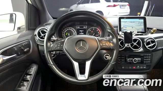 Mercedes-Benz B-Class 2015 — фото 13