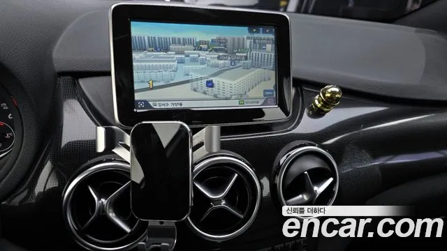 Mercedes-Benz B-Class 2015 — фото 14