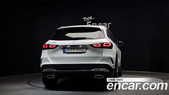 Mercedes-Benz GLA-Class 2020 — фото 4