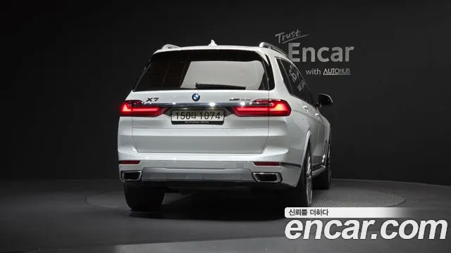 BMW X7 2021 — фото 4