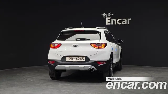 Kia Stonic 2018 — фото 4