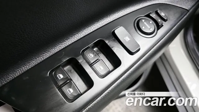 Kia Stonic 2018 — фото 14