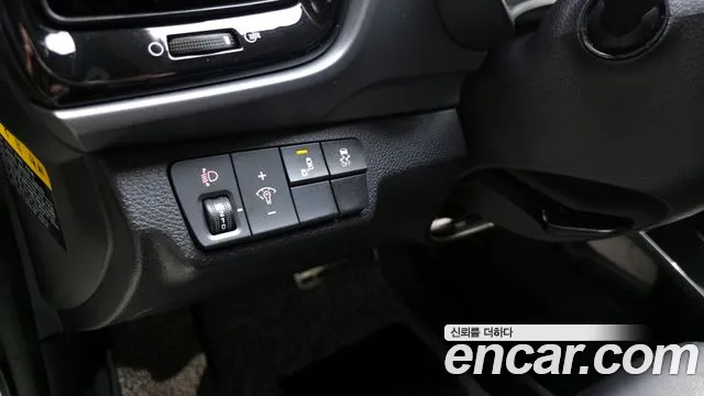 Kia Stonic 2018 — фото 15