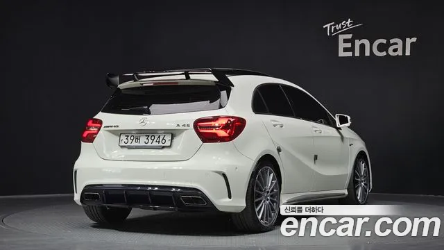 Mercedes-Benz A-Class 2018 — фото 2