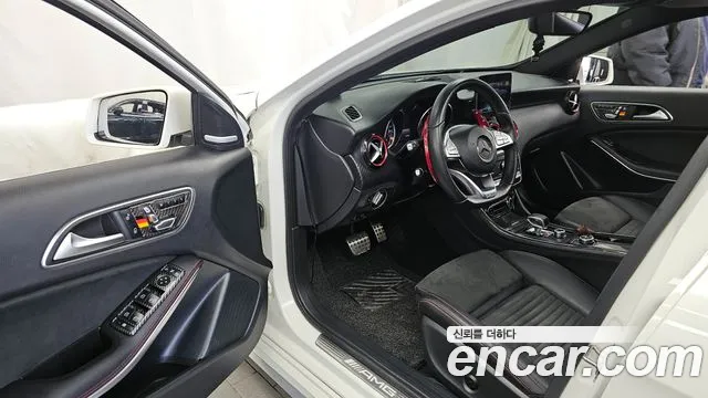 Mercedes-Benz A-Class 2018 — фото 10