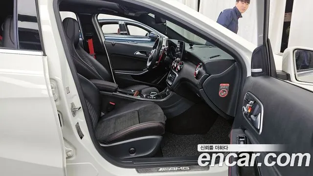 Mercedes-Benz A-Class 2018 — фото 11