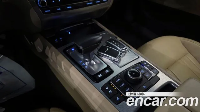 Genesis G80 2017 — фото 12