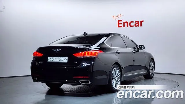 Genesis G80 2017 — фото 2