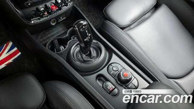 Mini Clubman 2020 — фото 12