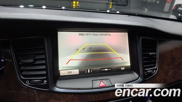Hyundai Equus 2014 — фото 15