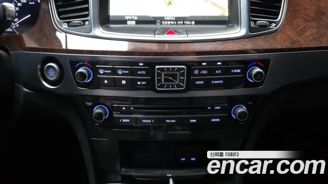 Hyundai Equus 2014 — фото 16