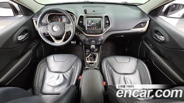 Jeep Cherokee 2015 — фото 7