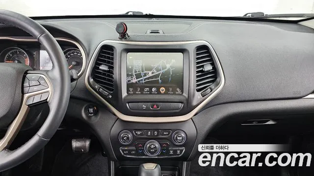 Jeep Cherokee 2015 — фото 14
