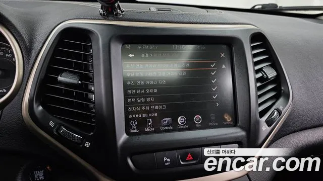 Jeep Cherokee 2015 — фото 16