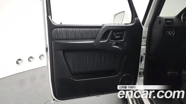 Mercedes-Benz G-Class 2017 — фото 13