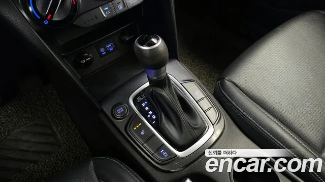 Hyundai Kona 2018 — фото 12