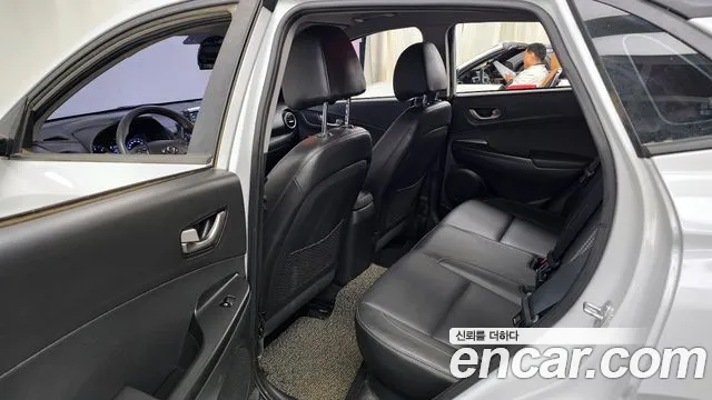 Hyundai Kona 2018 — фото 16