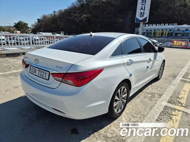 Hyundai Sonata 2013 — фото 4