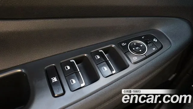 Hyundai Santafe 2019 — фото 19